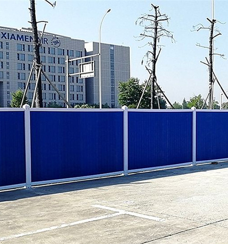 PVC圍擋下口落地安裝